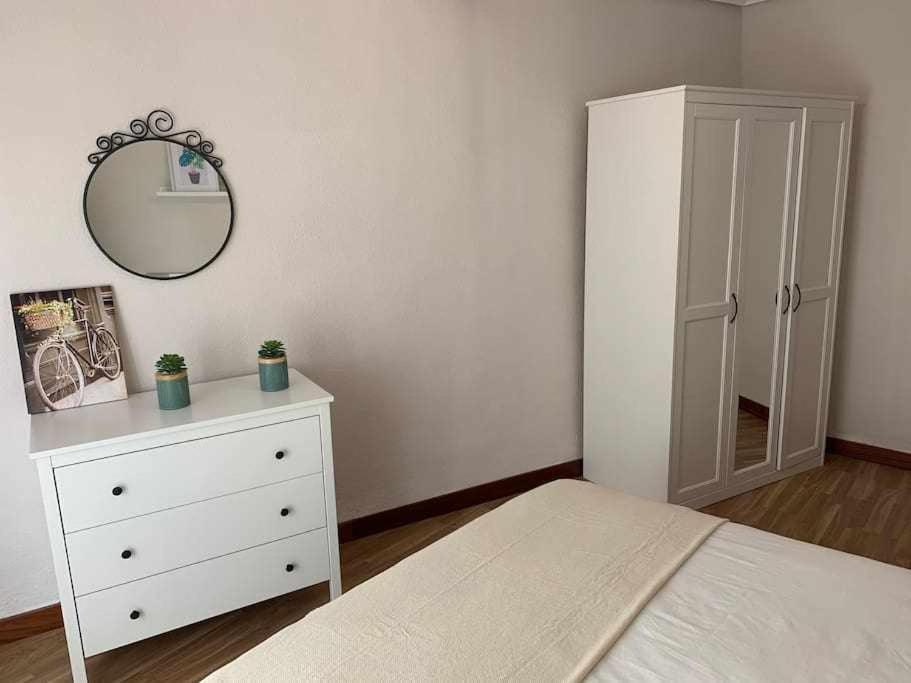 Апартаменти Arostegi Etxea Bonito Piso Junto Al Puerto Бермео Екстер'єр фото